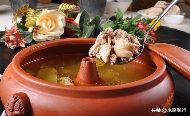 你見(jiàn)過(guò)最美的地方是哪？能否推薦那里的一款美食？
